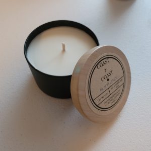 6.5oz black metal candle