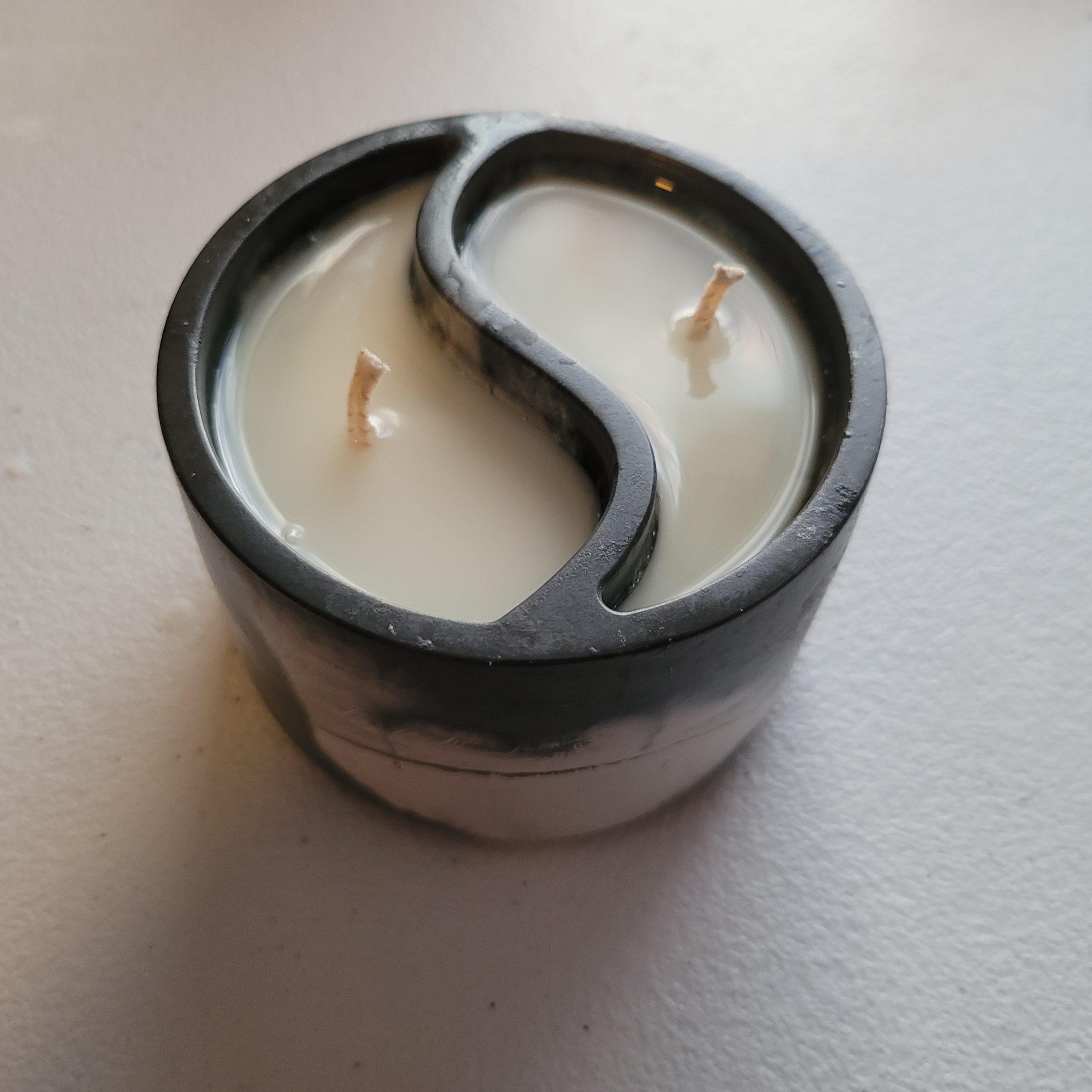 6OZ Double scent cement black and white marble